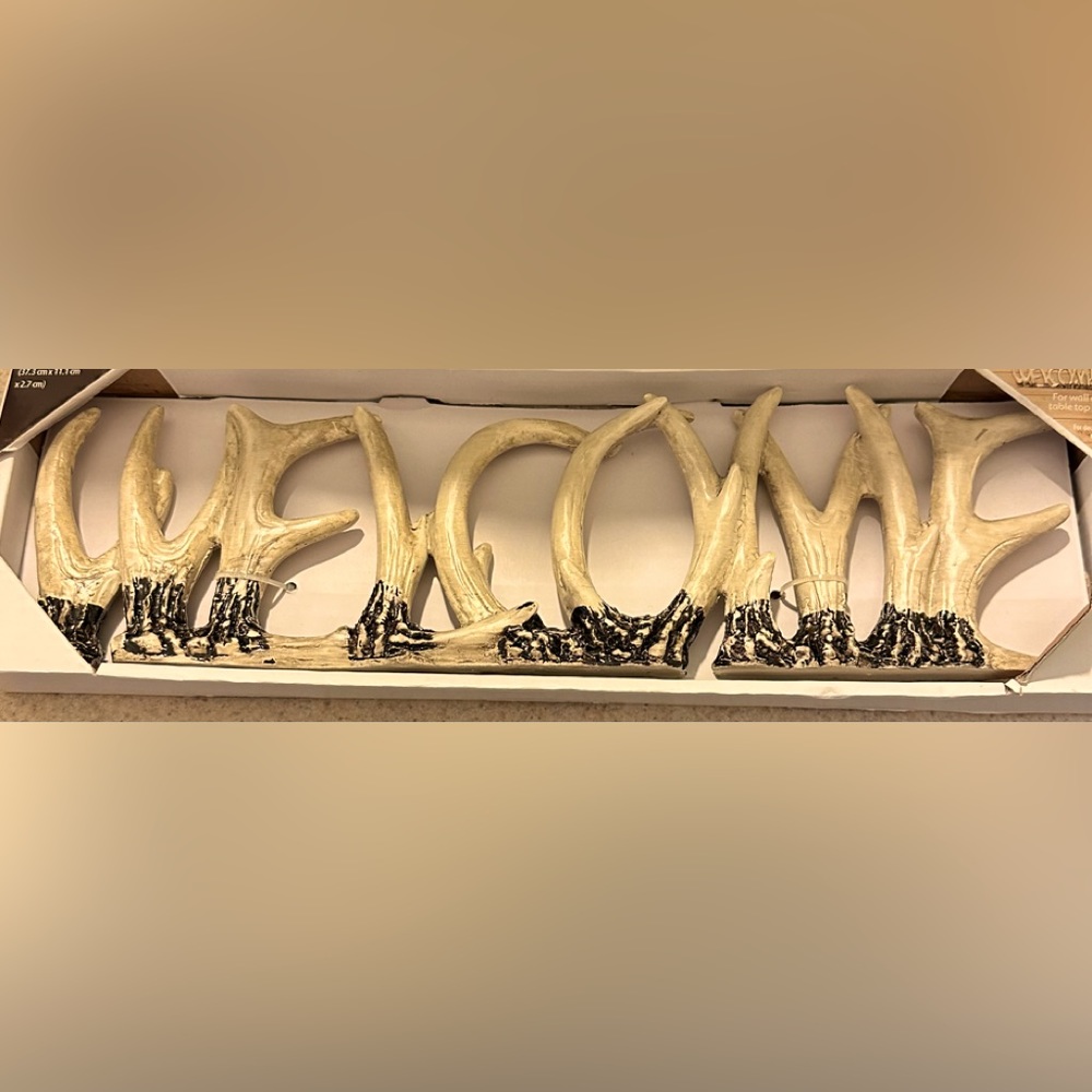 Deer Antler’s Welcome Sign